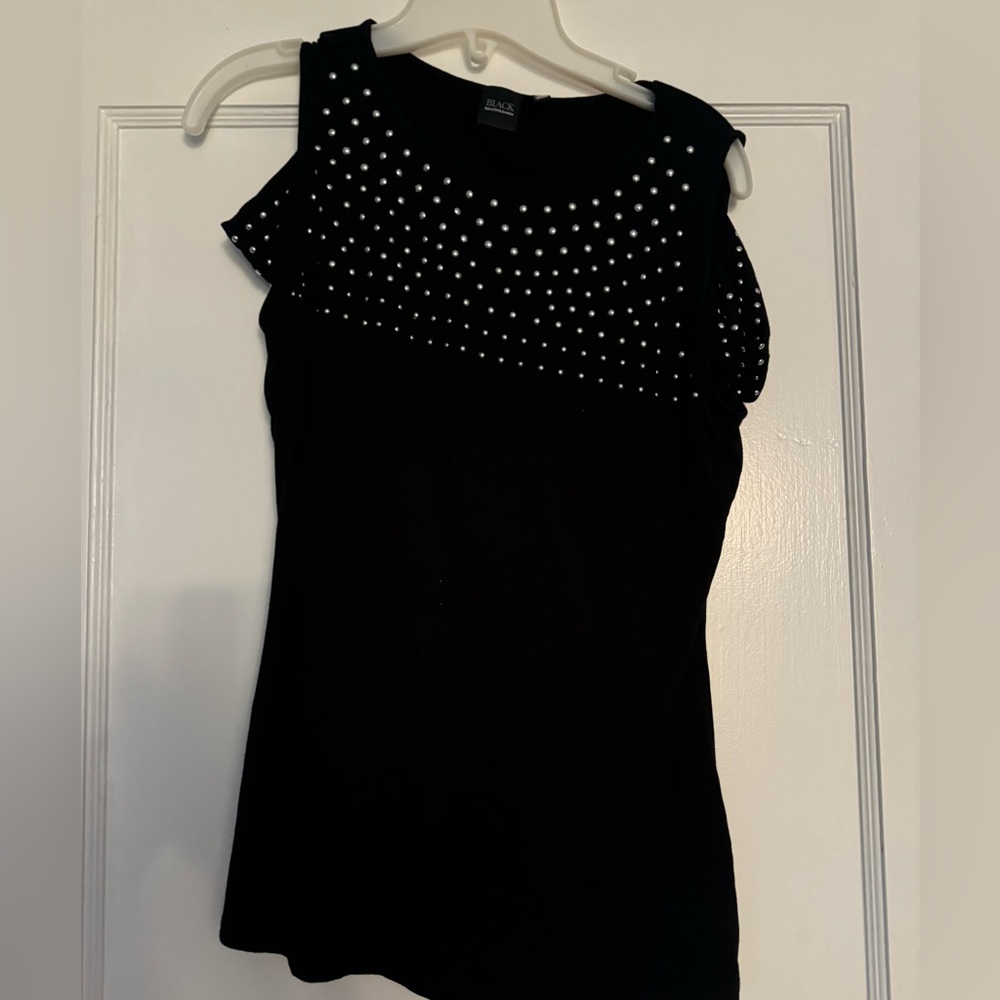 Saks Black brand Cold Shoulder T shirt size L